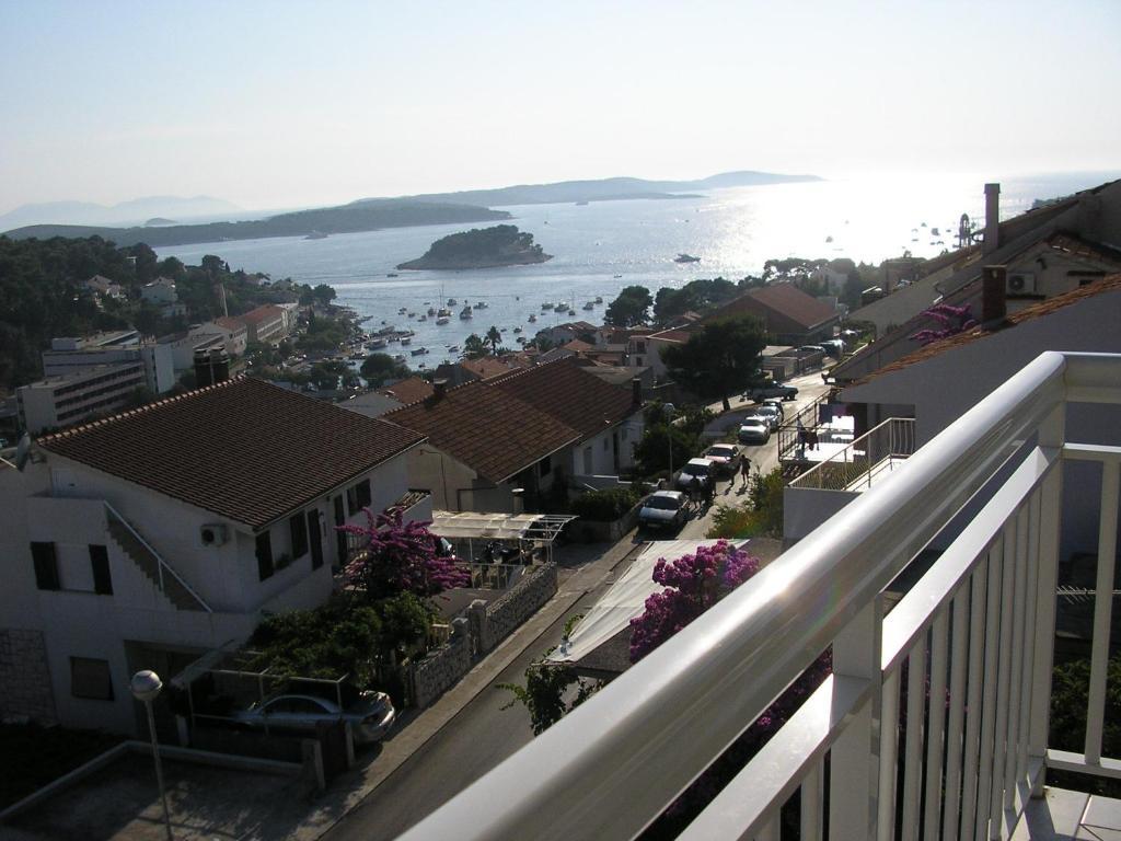 Apartments Slijepcevic Hvar Town Zimmer foto